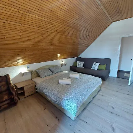 Parti Nyaralo Holiday home