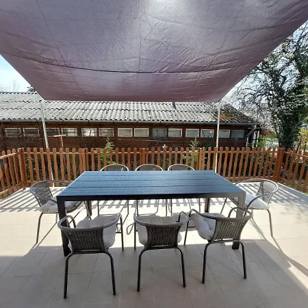 Holiday home Parti Nyaralo