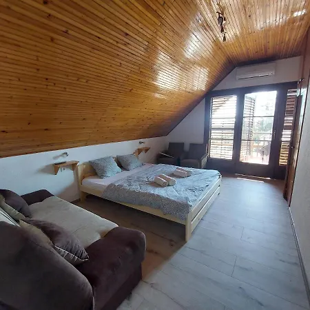 Parti Nyaralo Holiday home Balatonfured