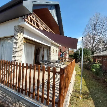 Holiday home Parti Nyaralo